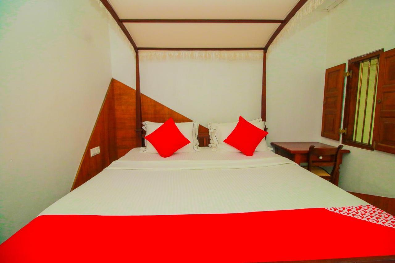 Hotel Nawathana Matara Exterior photo