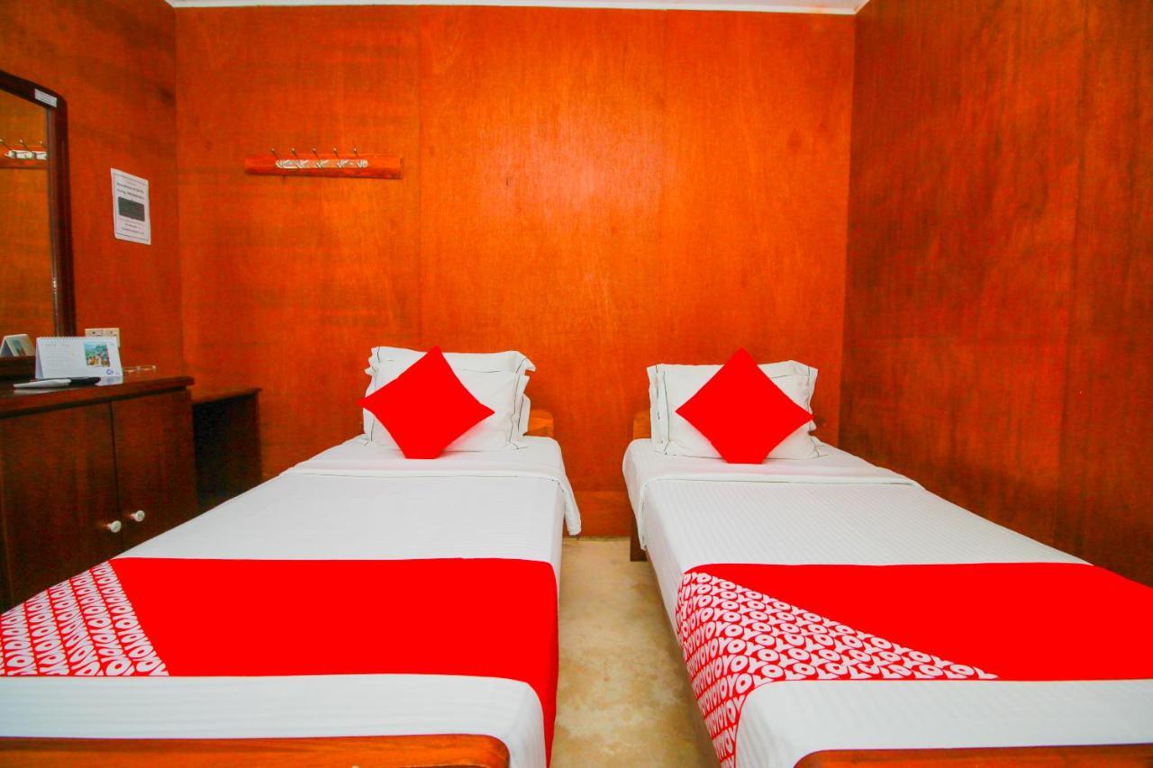 Hotel Nawathana Matara Exterior photo